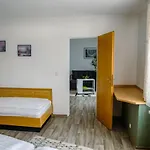 Гостевой дом Bergstube Бад-Лангензальца