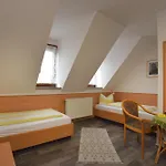 Bergstube Гостевой дом Бад-Лангензальца